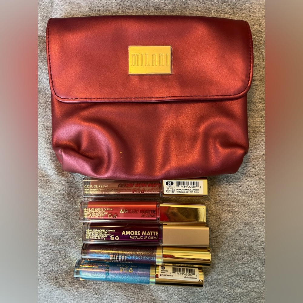 ✅Milani lip set.